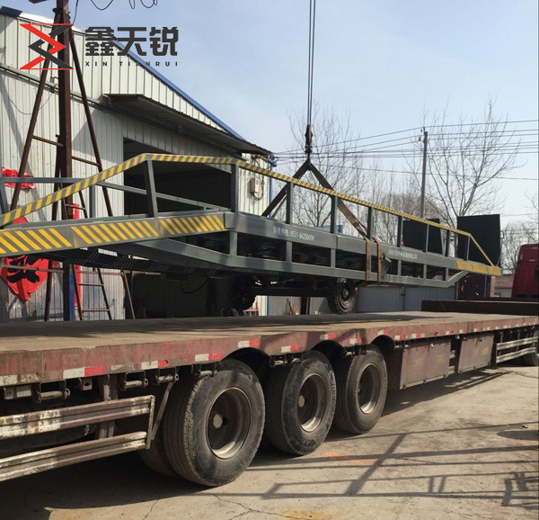 哈密移动式登车桥装车发货
